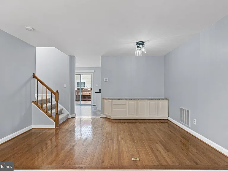 6804 Signature Cir — Photo 8