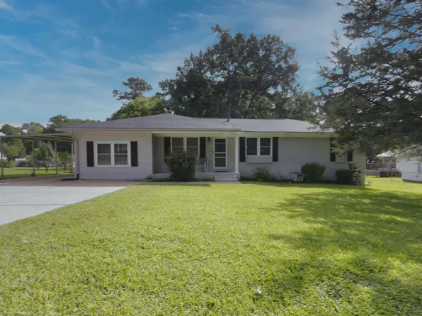 604 Elizabeth Rd SW, Jacksonville, AL 36265