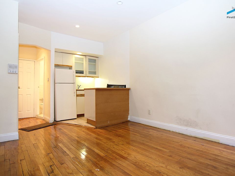 1st image of 1594 3rd Ave APT 3