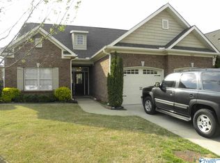 3006 Mallard Point Dr SE, Owens Cross Roads, AL 35763