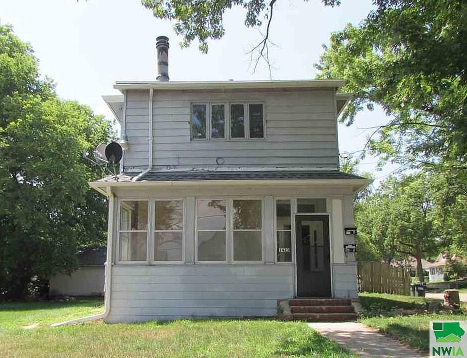1st image of 1423 Rebecca St