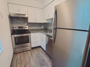 696 Hope St, Stamford, CT 06907