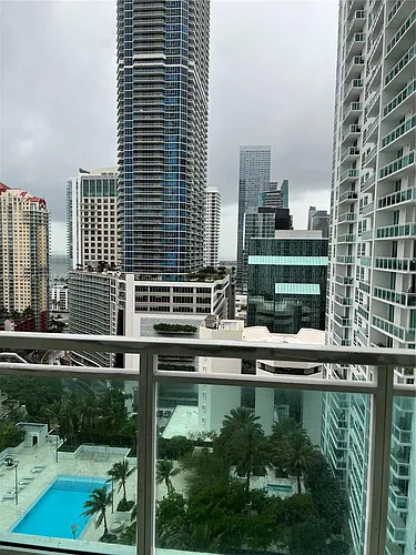 950 Brickell Bay Dr Photo 1