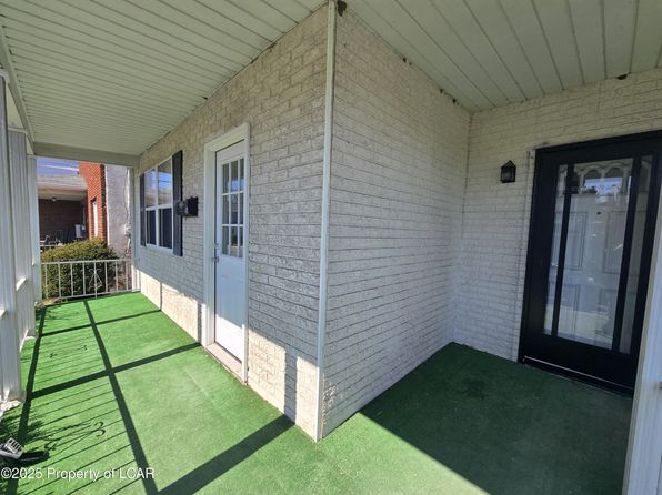 89 Tompkins St, Pittston, PA 18640