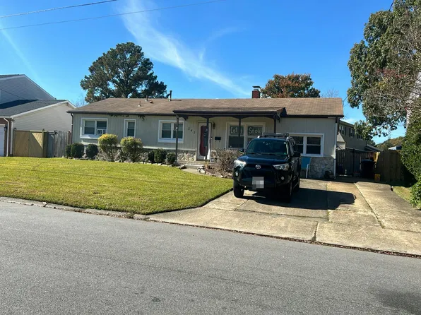 345 Coventry Rd, Virginia Beach, VA 23462