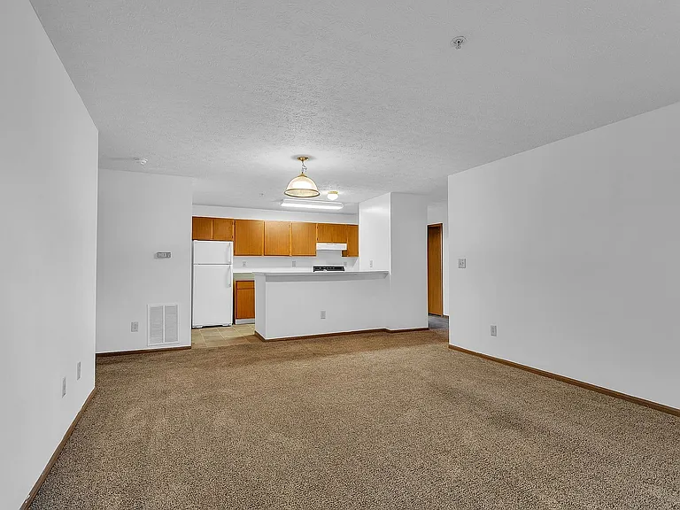 2 Bedroom, 2 Bath Living Room