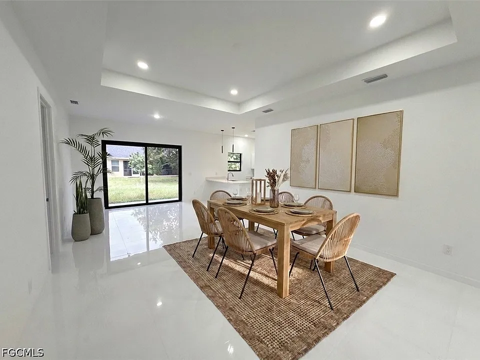 2418 NW 25th St
