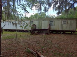 122 Kempton Ln, Hawthorne, FL 32640