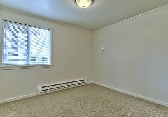 5th image of 254 4th Ave