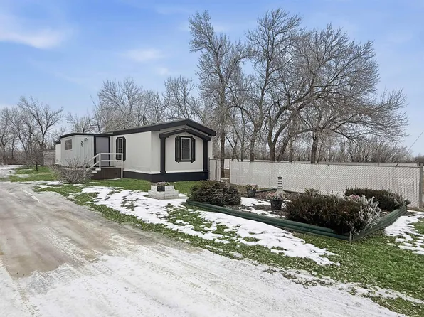 33 Main St N, Des Lacs, ND 58733