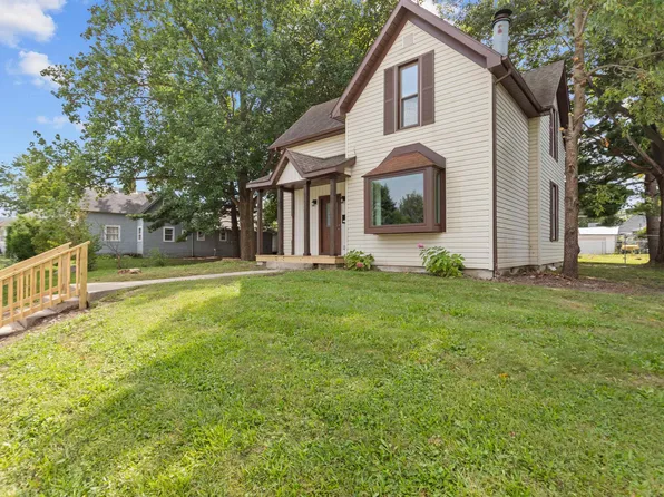 709 E Main St, Greentown, IN 46936