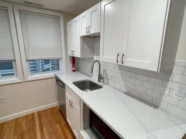 85 Moreland St, Somerville, MA 02145