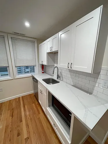 85 Moreland St Photo 1