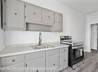 200-212 3rd St #11412510, Carnegie, PA 15106