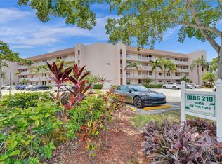 10456 NW 24th Pl APT 301, Sunrise, FL 33322