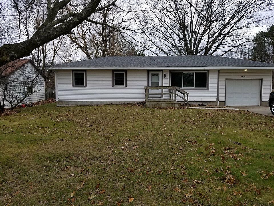 1st image of 640 E Lewis St
