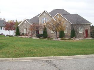 9451 Shyre Cir, Davison, MI 48423