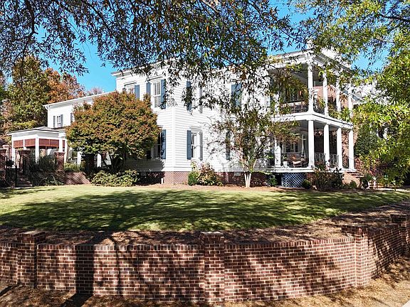 4th image of 4493 Preserve Dr
