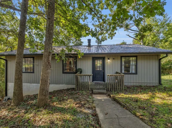 293 Creeks Bend Dr, Ringgold, GA 30736