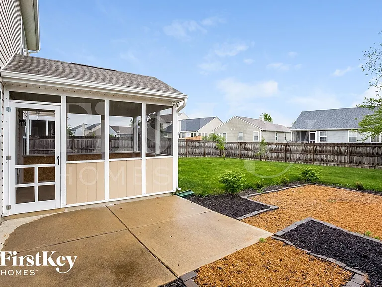 15490 Farmland Ct — Photo 15