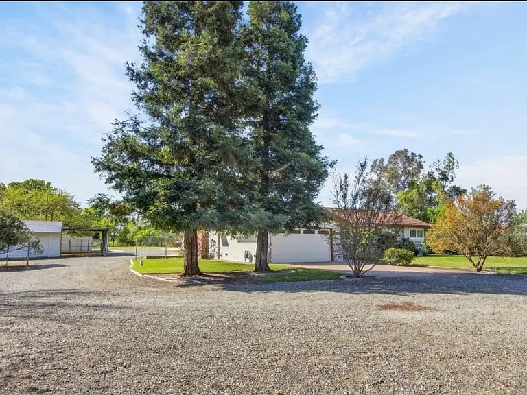 3167 Baseline Rd — Photo 6