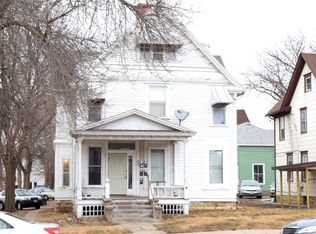 322 E Walnut St APT D1, Mankato, MN 56001
