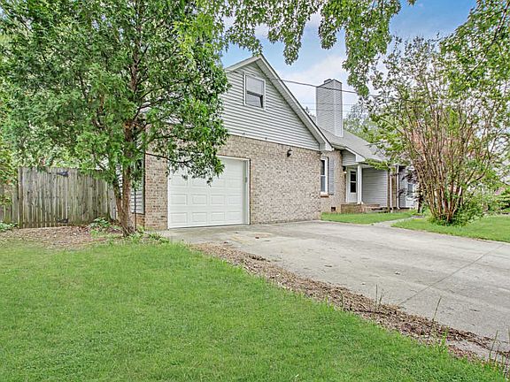 5th image of 1121 Rosebrook Dr