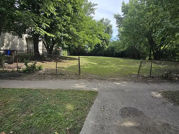 E 83 St, Cleveland, OH 44103