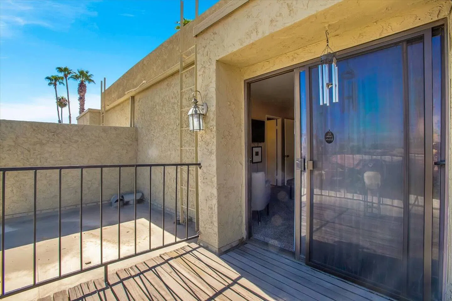 2 bed, 2.5 bath, 1505 sqft, $8,000 — Photo 3