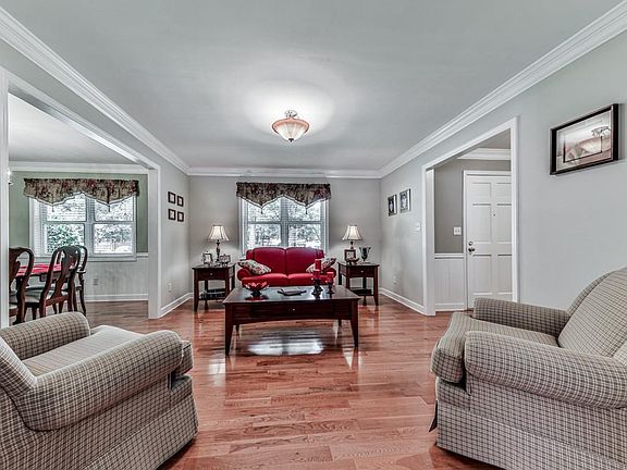 4th image of 183 Cathy Ann Ln NW
