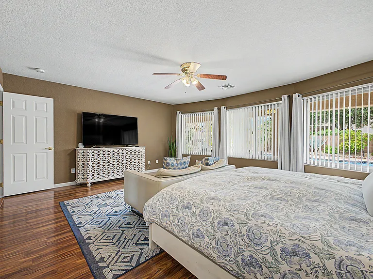 12410 N Echo Valley Dr — Photo 27