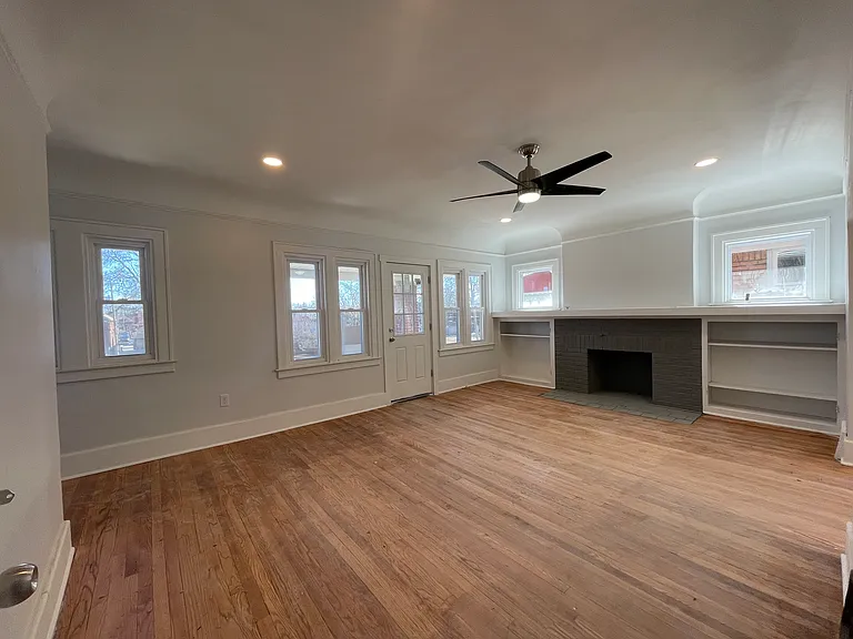 2920 Virginia Park St #2 — Photo 2