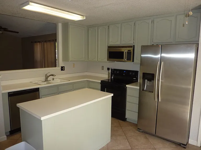 4020 Beaver Creek Ct — Photo 2