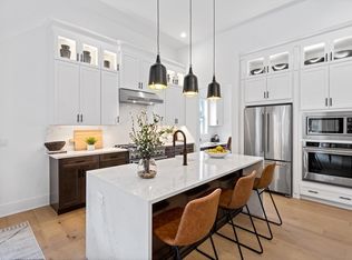 48 Barnes Blvd #18, Hudson, MA 01749
