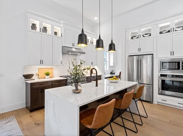 48 Barnes Blvd #18, Hudson, MA 01749