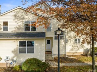 402 Keswick Dr, Piscataway, NJ 08854