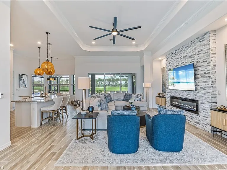 15977 Cranes Marsh Ct — Photo 6