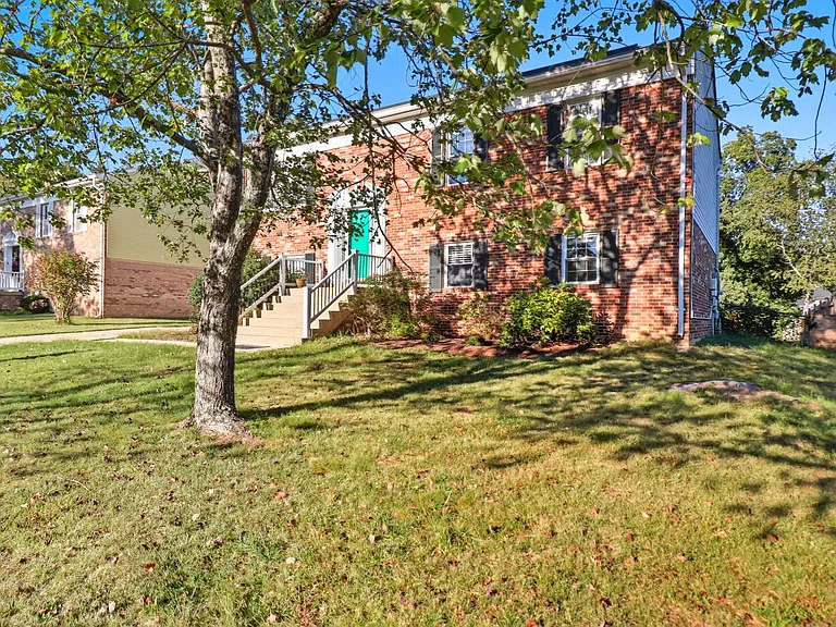 8136 Comet Dr — Photo 22