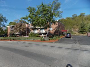 80 N Warren St APT 4, Woburn, MA 01801