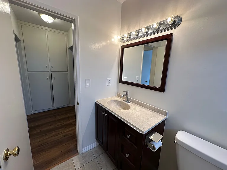 840 Haverford Ave #11 — Photo 15
