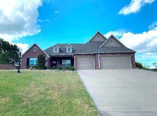 2707 Forest Ridge Pkwy, Claremore, OK 74017