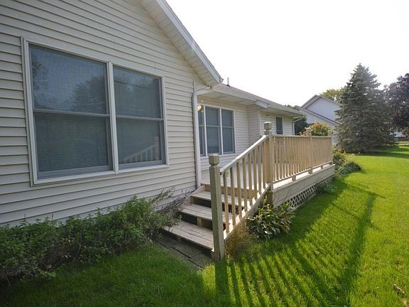 3rd image of 1739 Wildwood Ct