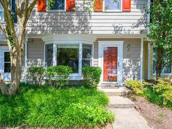 192 Saint Andrews Ln, Chapel Hill, NC 27517