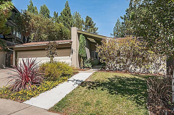 1st image of 3451 La Mesa Dr