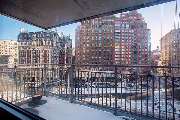 Sold by Jeff Weisbord Real Estate | media 6