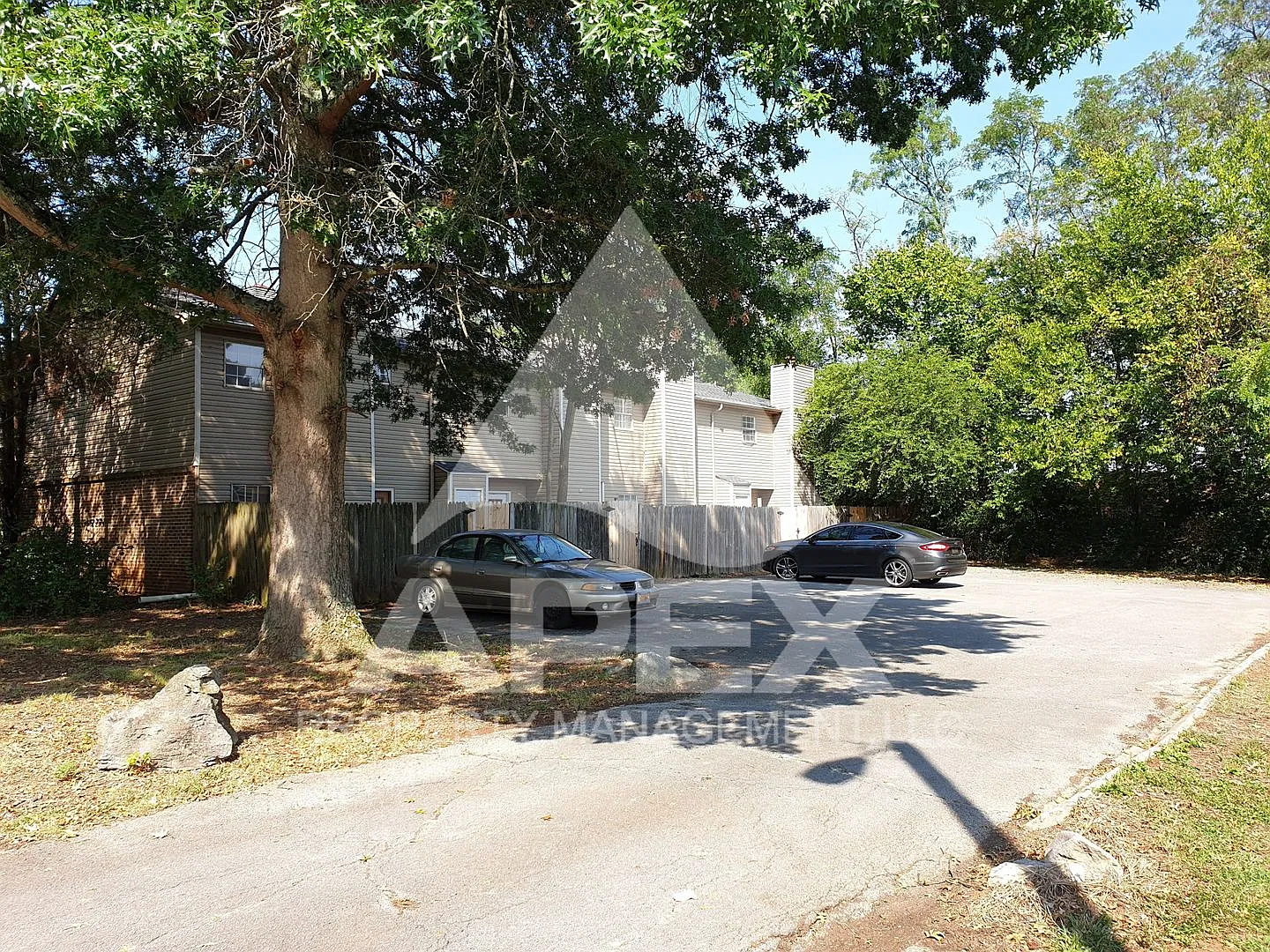 9129 Cedarpark Lane — Photo 3