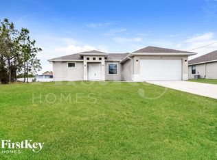2602 35th St SW, Lehigh Acres, FL 33976