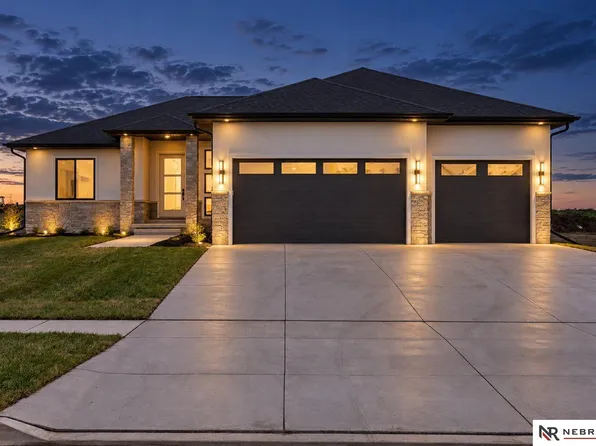 8939 Dragonfly Ln, Lincoln, NE 68526