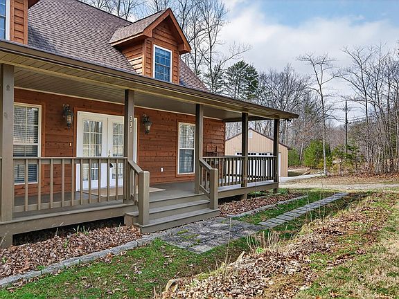 3rd image of 331 E Cove Rd