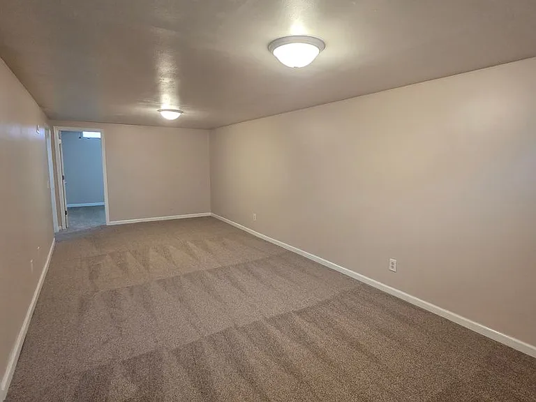 3215 S Chase Ave — Photo 15